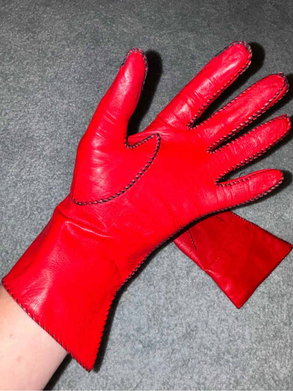 Vintage Gloves by Superb Red Leather Gloves Large Black Whip Stitch Mod Boho